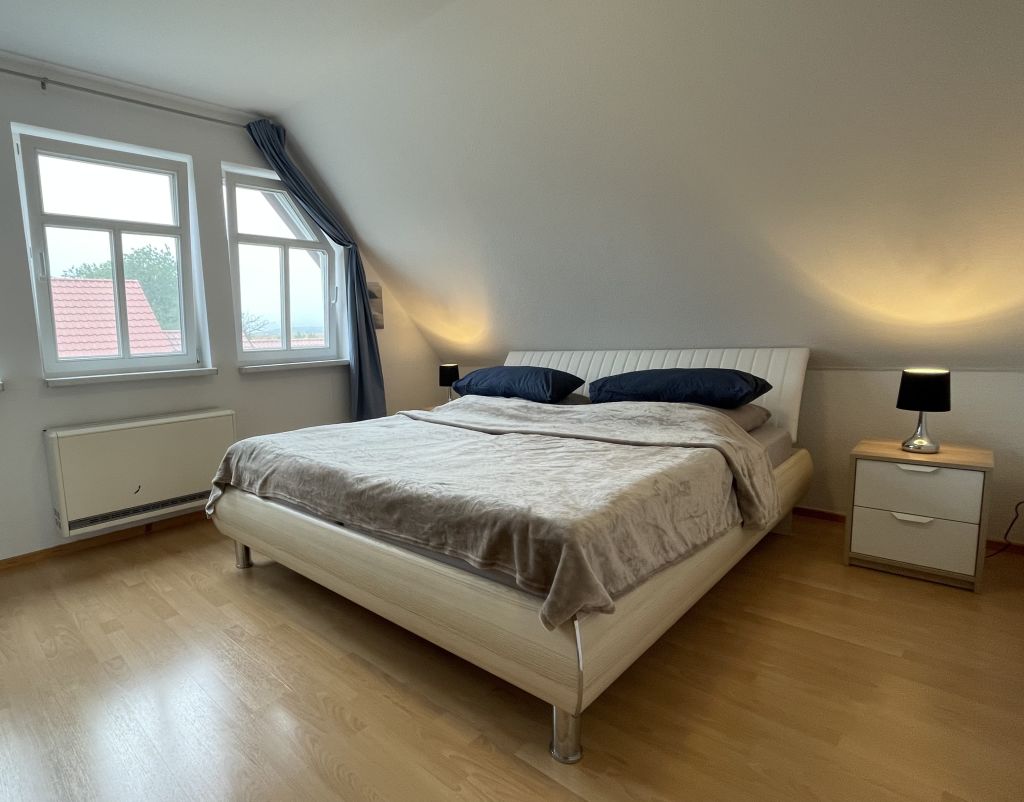 Wohnung zur Miete Wohnen auf Zeit 1.637 € 3 Zimmer 59 m²<br/>Wohnfläche 03.11.2024<br/>Verfügbarkeit Langgasse Craula Hörselberg-Hainich 99947