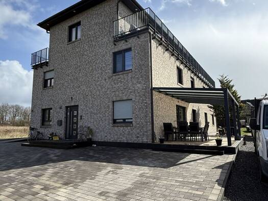 Mehrfamilienhaus zum Kauf 1.300.000 € 13 Zimmer 420 m² 1.351 m² Grundstück Neustadt Neustadt am Rübenberge 31535