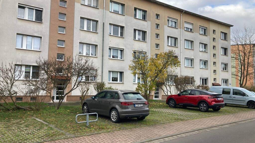 Wohnung zum Kauf 82.500 € 2 Zimmer 46,6 m² Zwenkau 04442