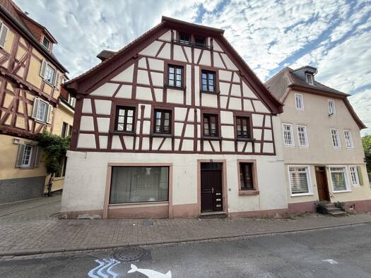 Mehrfamilienhaus zum Kauf 750.000 € 17 Zimmer 336,3 m² 208 m² Grundstück Weinheim 69469