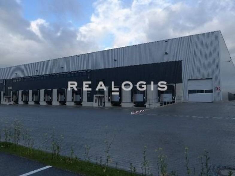 Halle/Industriefläche zur Miete 15.000 m² Lagerfläche teilbar ab 7.000 m² Oppenheim 55276