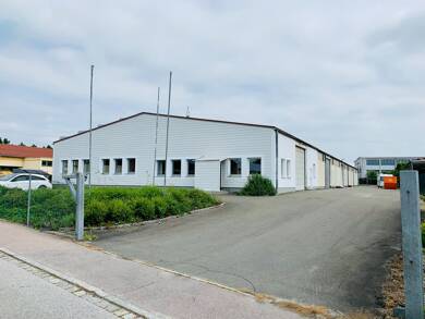 Lagerhalle zur Miete 3.000 € 1.600 m² Lagerfläche Furth Furth im Wald 93437