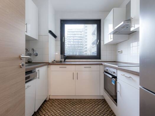 Wohnung zum Kauf 345.000 € 3 Zimmer 79 m² 2. Geschoss Mailänder Straße 16 Sachsenhausen Süd 60598