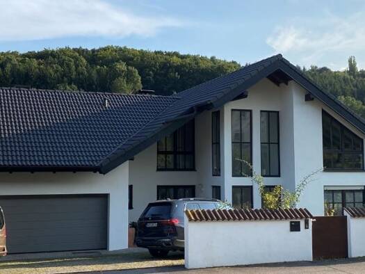 Einfamilienhaus zum Kauf provisionsfrei 790.000 € 8 Zimmer 400 m² 2.000 m² Grundstück Althütter Straße 23 Unterschleichach Oberaurach 97514