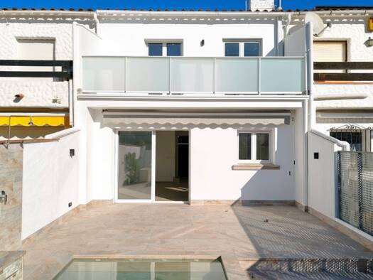 Haus zum Kauf 495.000 € Empuriabrava 17487