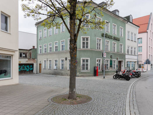 Haus zum Kauf 950.000 € 28 Zimmer 800 m² 534 m² Grundstück Ingolstadt Ingolstadt 85049
