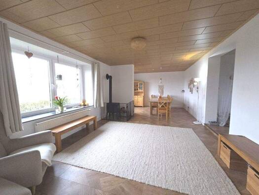 Einfamilienhaus zum Kauf 375.000 € 13 Zimmer 339 m² 9.841 m² Grundstück Borstel 27246