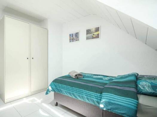 Wohnung zur Miete Wohnen auf Zeit 2.620 € 3 Zimmer 75 m² frei ab sofort Stuttgarter Straße 0 Stadtgebiet Göppingen 73033