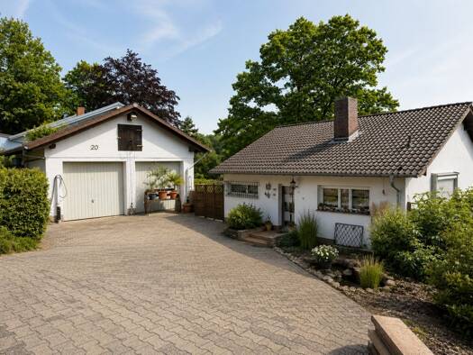 Einfamilienhaus zum Kauf 220.000 € 5 Zimmer 159 m² 963 m² Grundstück Kirchheim Kirchheim 36275