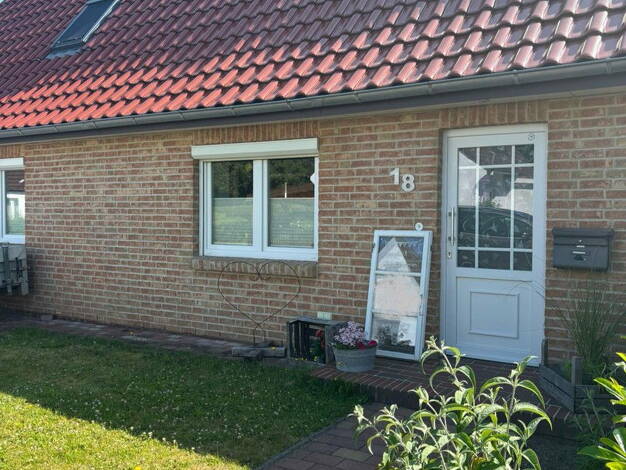 Doppelhaushälfte zum Kauf provisionsfrei 269.000 € 4 Zimmer 113 m² 766 m² Grundstück Heide 25746