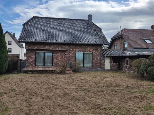 Einfamilienhaus zur Miete 1.650 € 4 Zimmer 165 m² frei ab 01.02.2026 Ackerstraße Eckendorf Grafschaft 53501