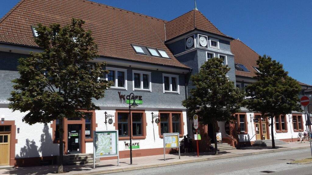 Büro zur Miete provisionsfrei 400 € 35,5 m² Bürofläche Parkstr. 11 Titisee Titisee-Neustadt 79822