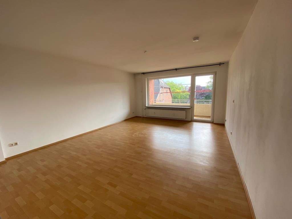 Immobilie in Bargteheide - SEHR ZENTRAL GELEGENE UND GROSSZÜGIGE 3-ZIMMER-EIGENTUMSWOHNUNG - Bild 1