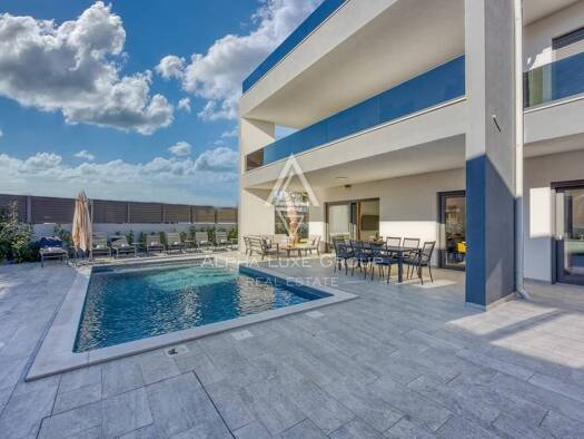 Mehrfamilienhaus zum Kauf 950.000 € 4 Zimmer 260 m² Poreč Poreč 52440