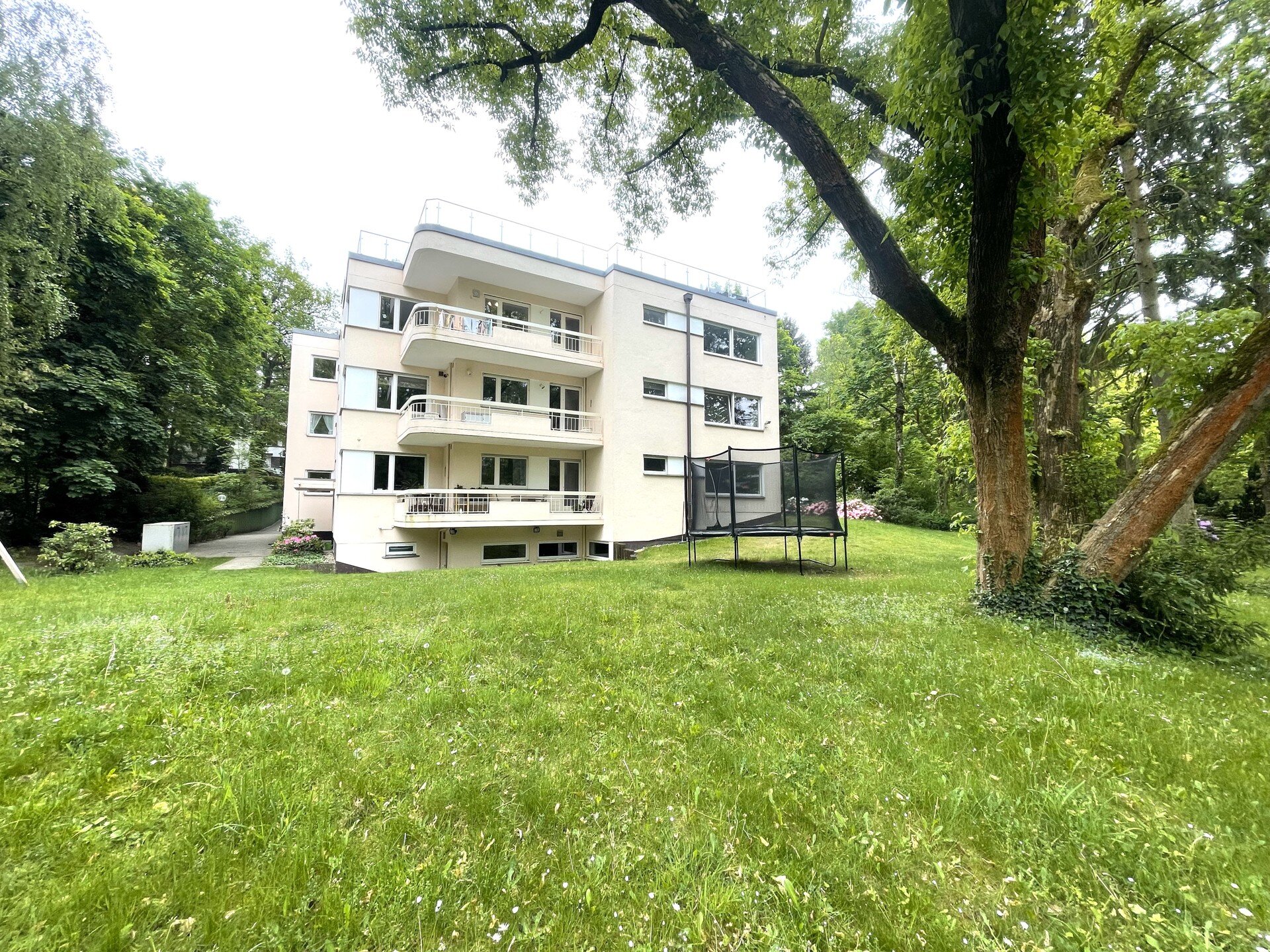 Wohnung zum Kauf 785.000 € 4 Zimmer 105 m²<br/>Wohnfläche 1.<br/>Geschoss Koenigsallee 35C Grunewald Berlin 14193