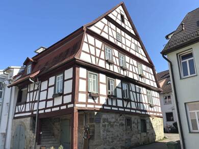 Mehrfamilienhaus zum Kauf 319.000 € 7 Zimmer 225,9 m² 109 m² Grundstück Zazenhausen Stuttgart 70437