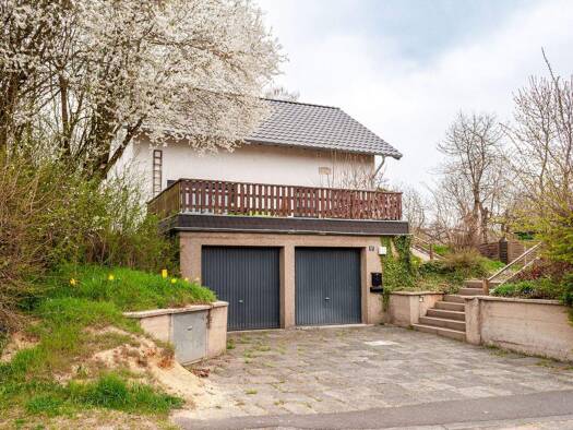 Haus zum Kauf 279.000 € 7 Zimmer 134 m² 1.356 m² Grundstück Reetz Blankenheim 53945