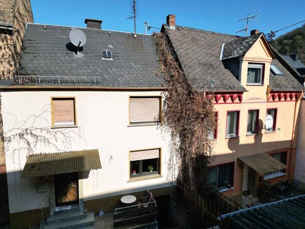 Einfamilienhaus zum Kauf 250.000 € 9 Zimmer 136 m² 1.096 m² Grundstück Löf Löf/Mosel 56332