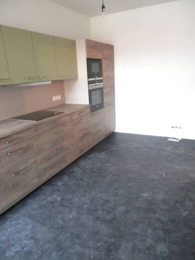 Wohnung zur Miete 720 € 4 Zimmer 120 m² 2. Geschoss frei ab 01.07.2025 Markt Werdau Werdau 08412