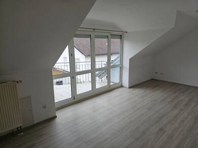 Wohnung zum Kauf 228.000 € 3 Zimmer 68 m² Dachgeschoss, 3. Geschoss frei ab sofort Aussiger Straße 8b Waldkraiburg Waldkraiburg 84478