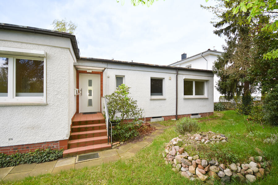 Bungalow zum Kauf 450.000 € 4 Zimmer 136 m²<br/>Wohnfläche 808 m²<br/>Grundstück Rüningen Braunschweig-Rüningen 38122