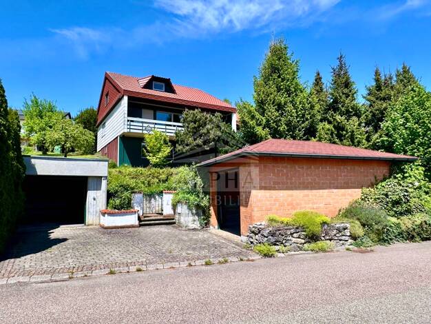 Einfamilienhaus zum Kauf 390.000 € 10 Zimmer 320 m² 1.131 m² Grundstück Heuchlingen 73572
