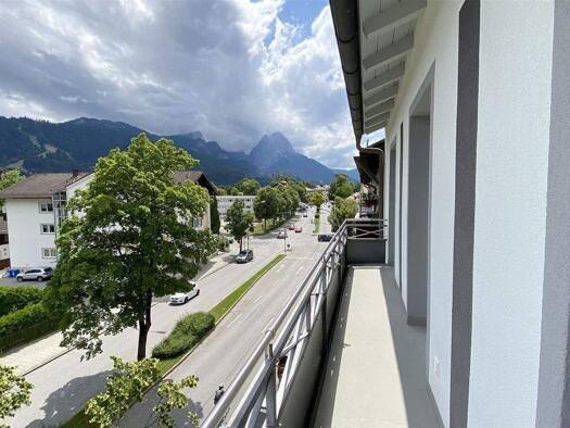 Wohnung zur Miete 1.455 € 2 Zimmer 74 m² 3. Geschoss frei ab 01.05.2026 Partenkirchen Garmisch-Partenkirchen 82467