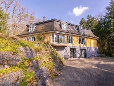 Villa zum Kauf 1.800.000 € 10 Zimmer 211 m² 7.086 m² Grundstück Seehöflein Stegaurach 96135