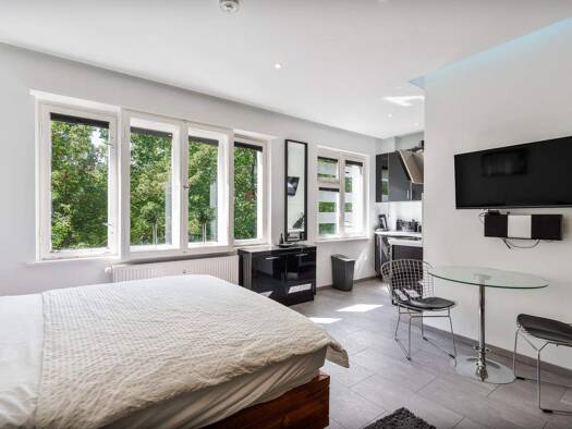 Wohnung zum Kauf 186.000 € 1 Zimmer 30 m² 3. Geschoss frei ab sofort Schöneberg Berlin 10781