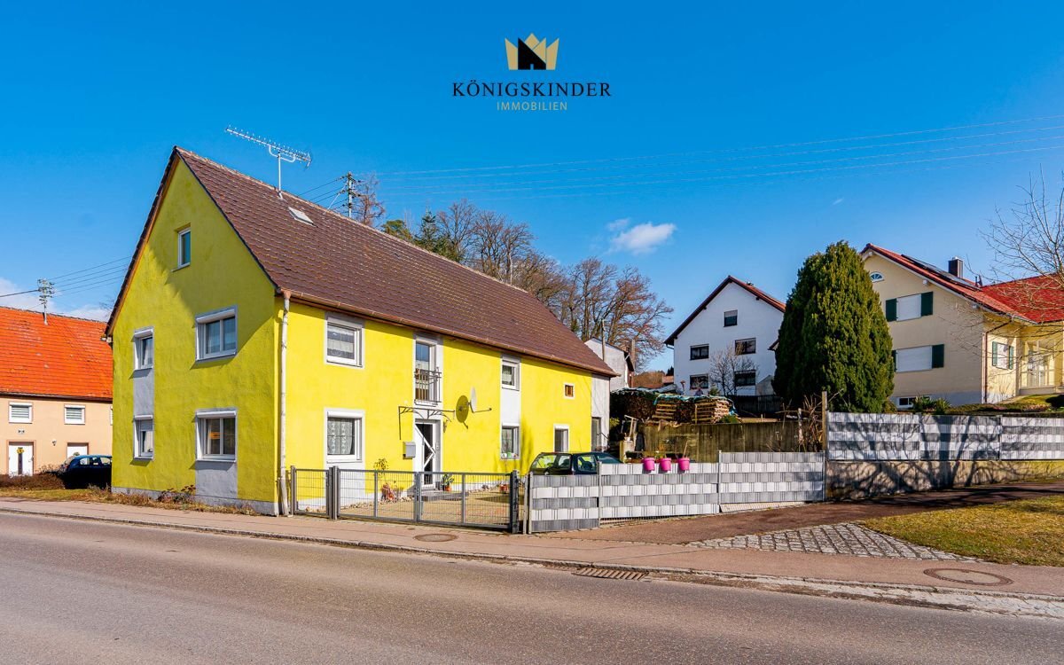 Mehrfamilienhaus zum Kauf 375.000 € 7 Zimmer 150 m²<br/>Wohnfläche 323 m²<br/>Grundstück Wattenweiler Neuburg an der Kammel / Wattenweiler 86476