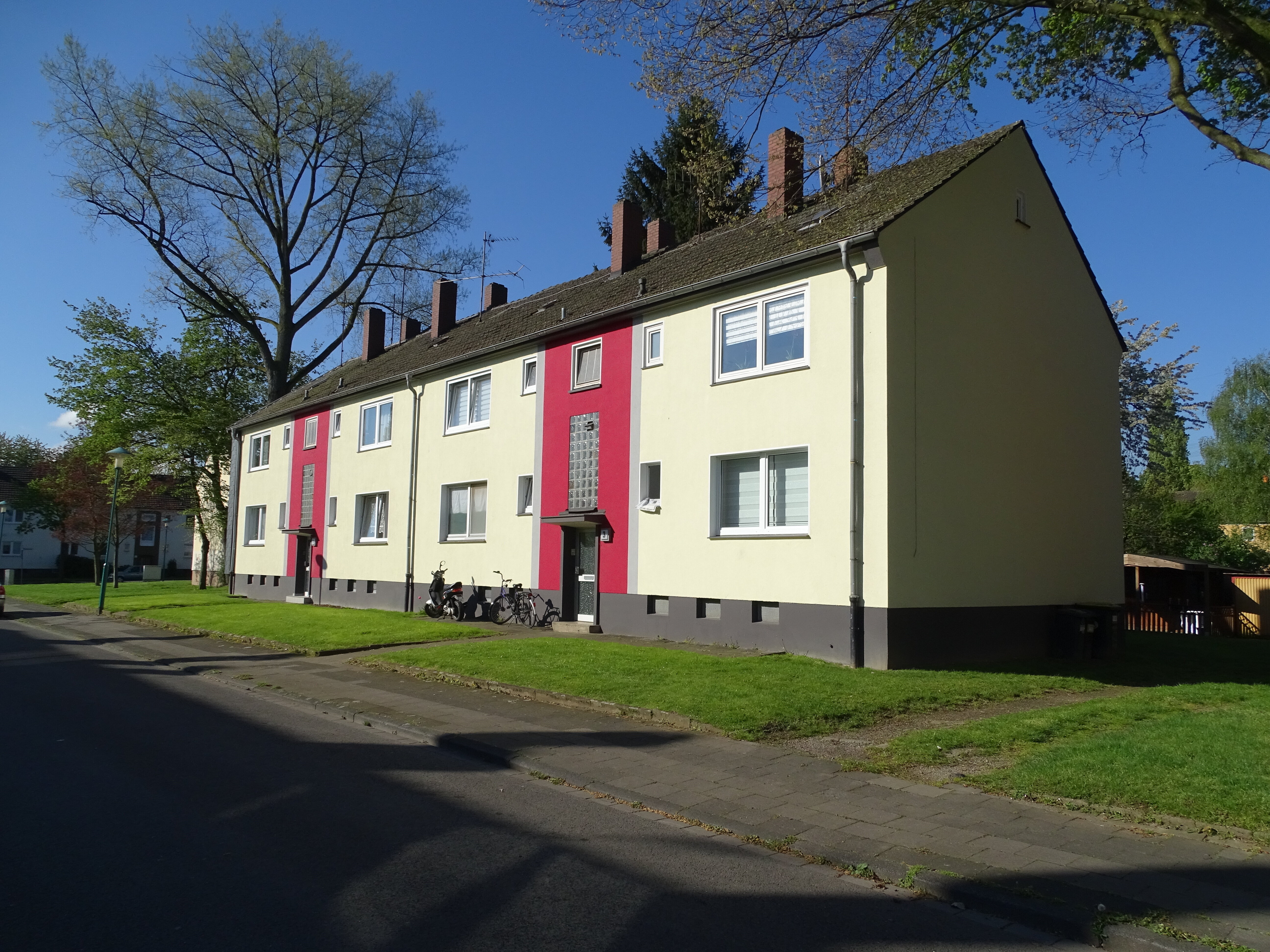 Wohnung zur Miete 252 € 2 Zimmer 49,3 m²<br/>Wohnfläche 1.<br/>Geschoss Sachsenstr. 3 Vierlinden Duisburg 47178