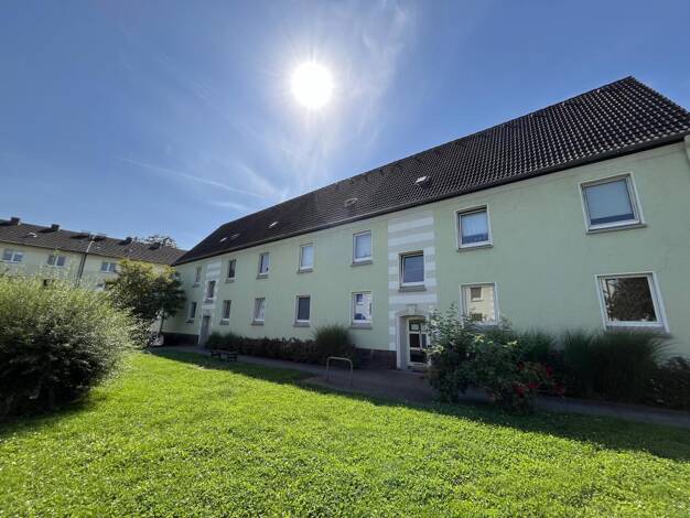 Wohnung zur Miete 325 € 2,5 Zimmer 43,9 m² Dachgeschoss, 2. Geschoss Grüner Weg 57 Hochemmerich Duisburg 47228