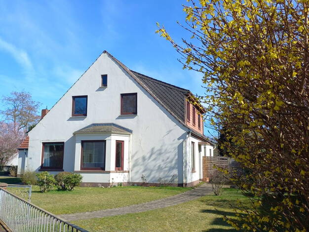 Einfamilienhaus zum Kauf provisionsfrei 395.000 € 12 Zimmer 211,3 m² 1.104 m² Grundstück Arbergen Bremen 28309