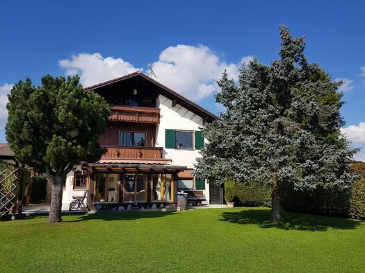 Mehrfamilienhaus zum Kauf 1.950.000 € 13 Zimmer 293 m² 1.095 m² Grundstück frei ab sofort Kapuzinerweg 23 Hohenschäftlarn Schäftlarn 82069