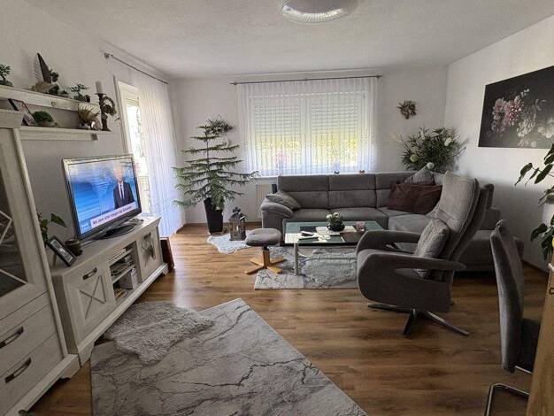 Studio zum Kauf 73.355 € 2 Zimmer 63 m² 1. Geschoss Leubnitz Werdau 08412