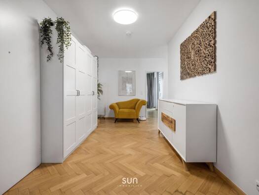 Wohnung zum Kauf 599.000 € 4 Zimmer 143 m² EG Kronberg Kronberg 61476