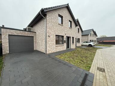 Doppelhaushälfte zur Miete 1.449 € 4 Zimmer 126,5 m² frei ab sofort Wermeyers Kamp 1B Ueffeln Bramsche 49565
