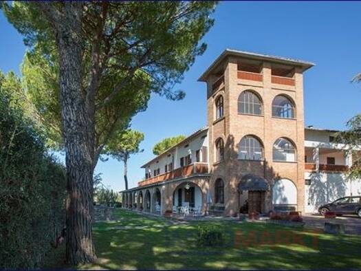 Einfamilienhaus zum Kauf 2.500.000 € 1.300 m² 80.000 m² Grundstück Barberino Tavarnelle 50028