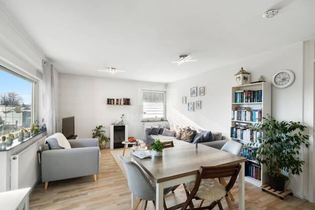 Wohnung zum Kauf 223.000 € 4 Zimmer 79 m² 3. Geschoss Friedrichshafen Friedrichshafen 88045
