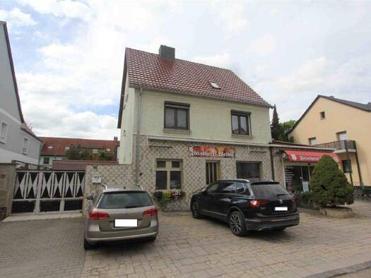 Haus zum Kauf 320.000 € 467,3 m² 492 m² Grundstück Beuna Merseburg 06217