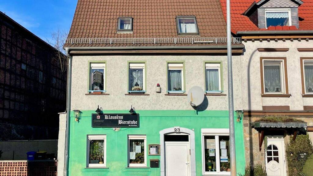 Reihenendhaus zum Kauf 65.000 € 10 Zimmer 304 m² 306 m² Grundstück Löbschütz Zwenkau 04442