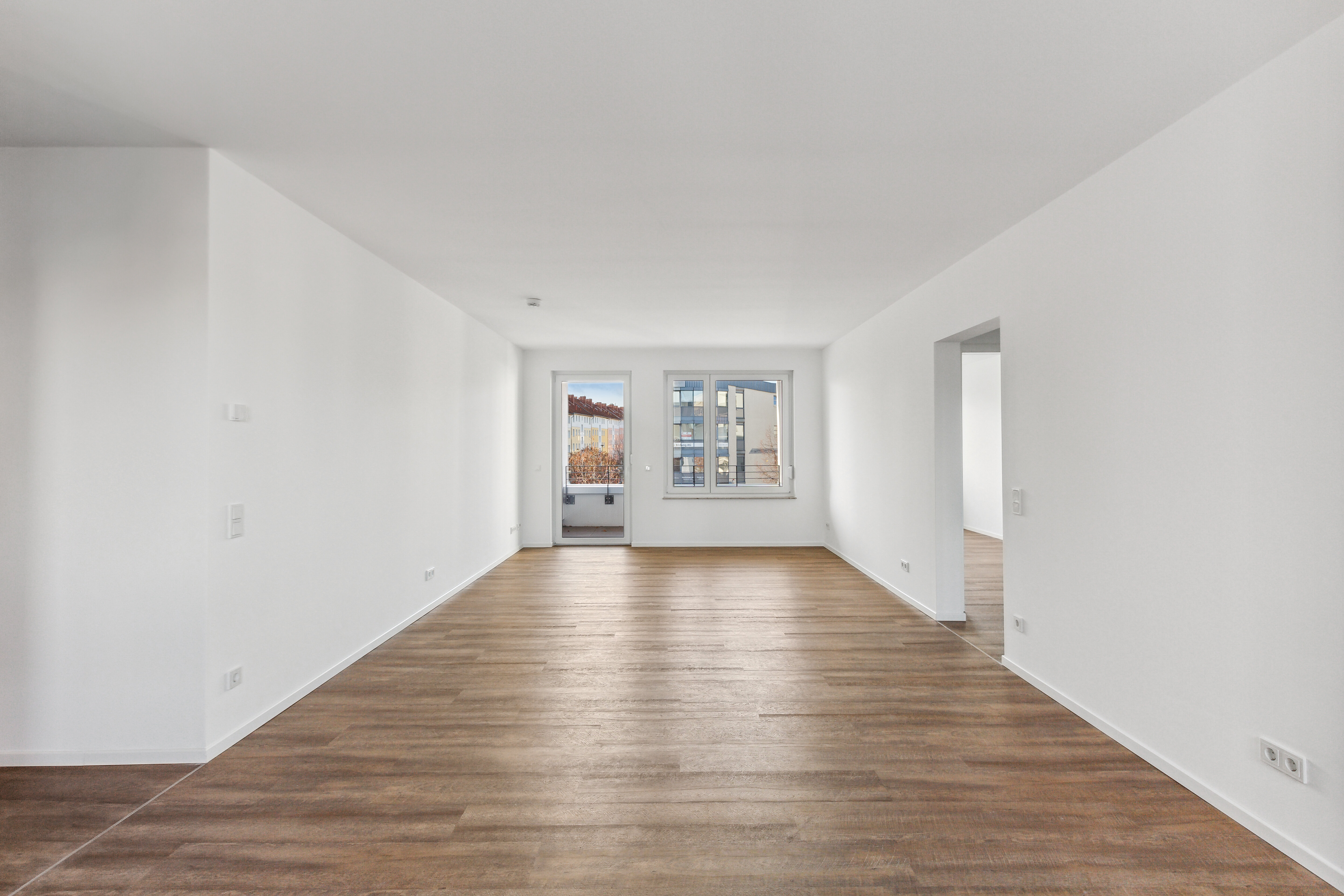 Wohnung zur Miete 910 € 3 Zimmer 93,7 m²<br/>Wohnfläche 1.<br/>Geschoss 01.11.2024<br/>Verfügbarkeit Rogätzer Str. 93 Hohepfortestraße Magdeburg 39106