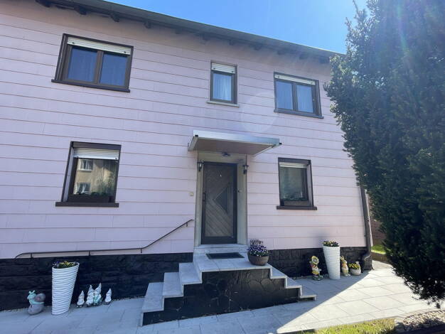 Einfamilienhaus zum Kauf provisionsfrei 625.000 € 9 Zimmer 250 m² 400 m² Grundstück Reichenberg Reichenberg 97234