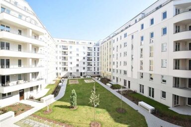 Wohnung zur Miete 700 € 3 Zimmer 90,4 m² frei ab sofort Siegmund-Hirschmann-Park Friedrichshain Berlin 10245