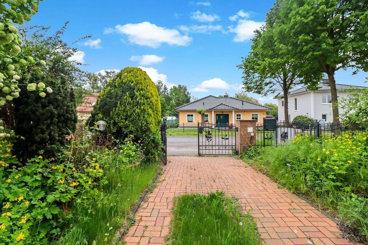 Einfamilienhaus zum Kauf - Ansicht 2