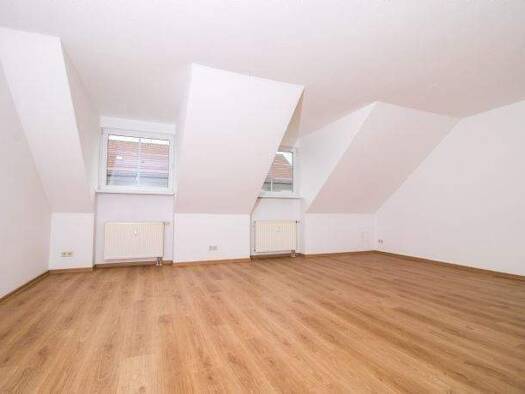 Wohnung zur Miete 700 € 3 Zimmer 100 m² Wriezen 16269