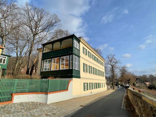 Wohnung zur Miete 1.950 € 3 Zimmer 151 m² 2. Geschoss frei ab 01.11.2025 Weinbergstraße 48a Radebeul 01445