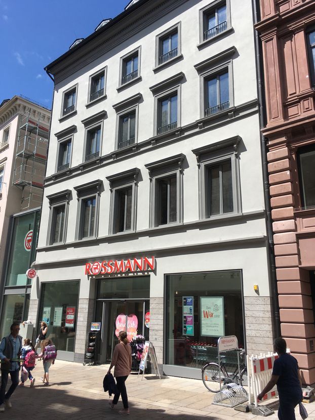 Bürofläche zur Miete provisionsfrei 12,50 € 724 m²<br/>Bürofläche ab 162 m²<br/>Teilbarkeit Zentrum Wiesbaden 65183