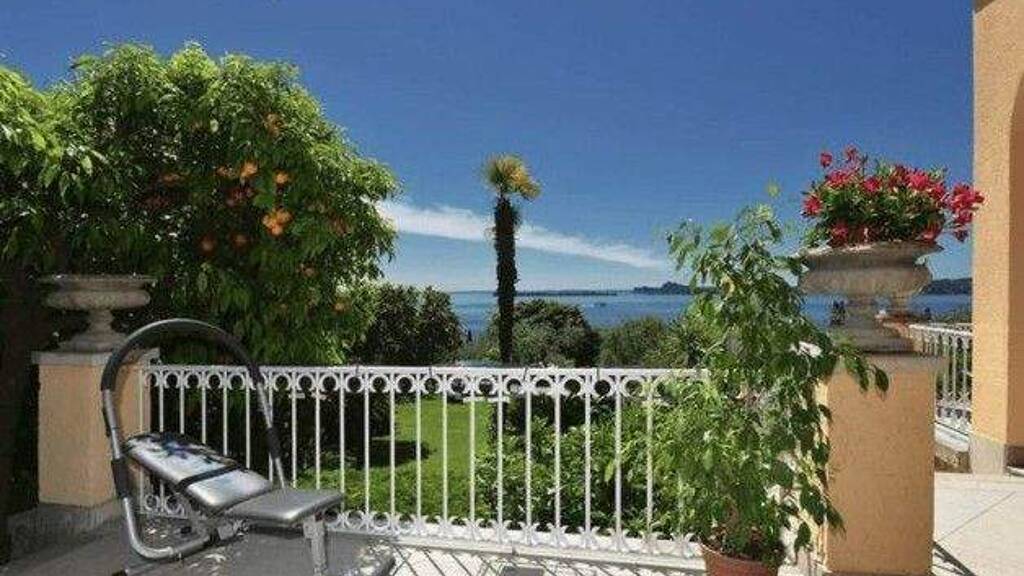 Einfamilienhaus zum Kauf 3.170.000 € 4 Zimmer 374 m² 1 m² Grundstück Sirmione 25010