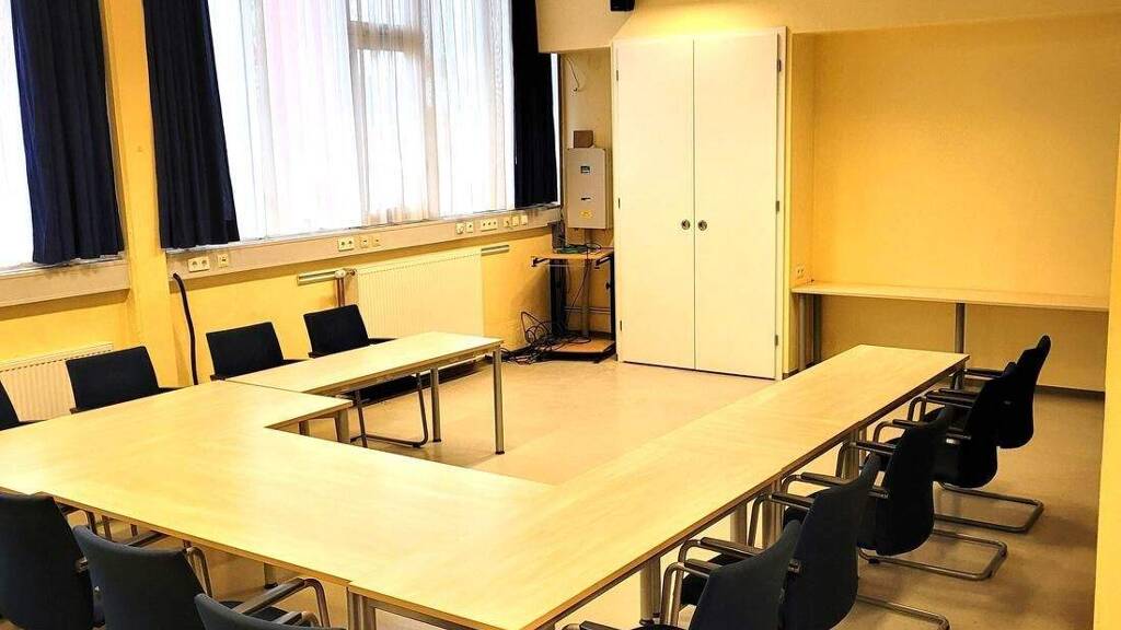 Bürofläche zur Miete provisionsfrei 7,50 € 477 m² Bürofläche teilbar ab 86 m² Fabrikstraße 10 Oppenweiler 71570